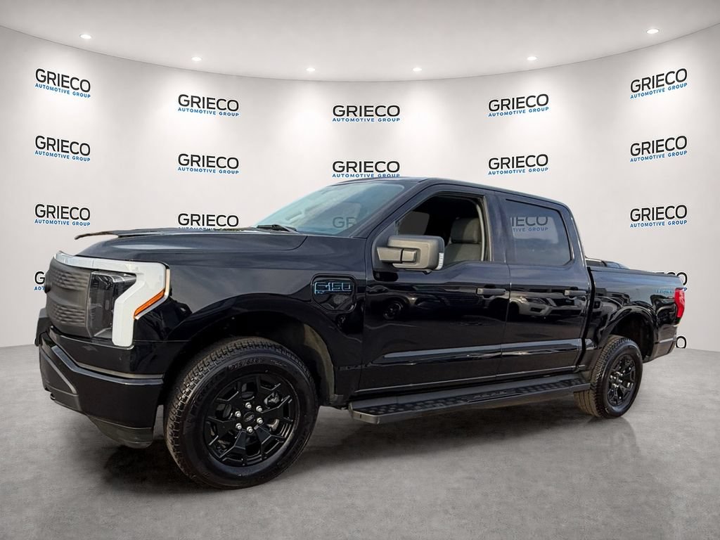 Used 2025 Ford F150 Lightning XLT AWD/4WD image 3