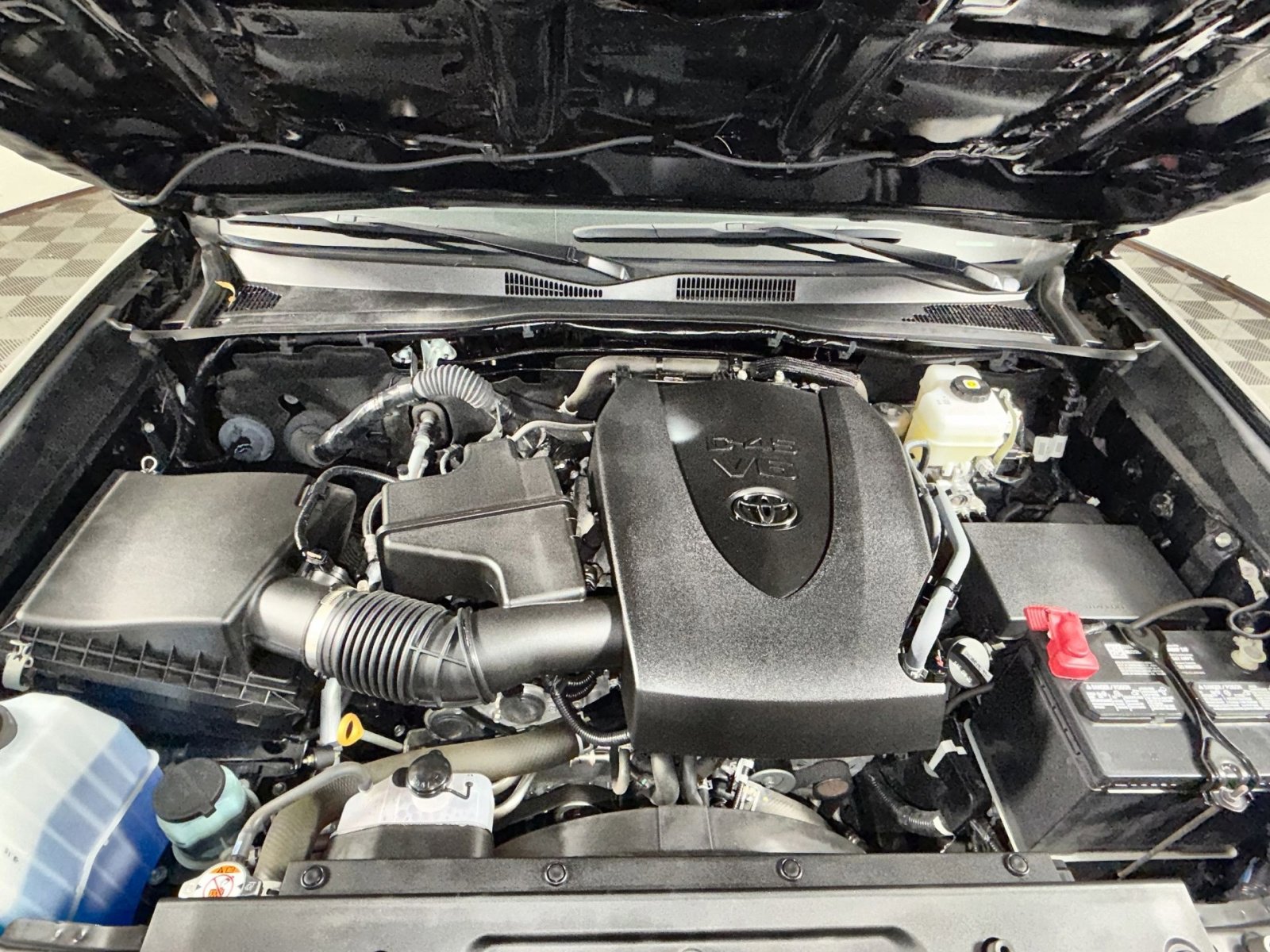 Used 2023 Toyota Tacoma TRD Off-Road image 29