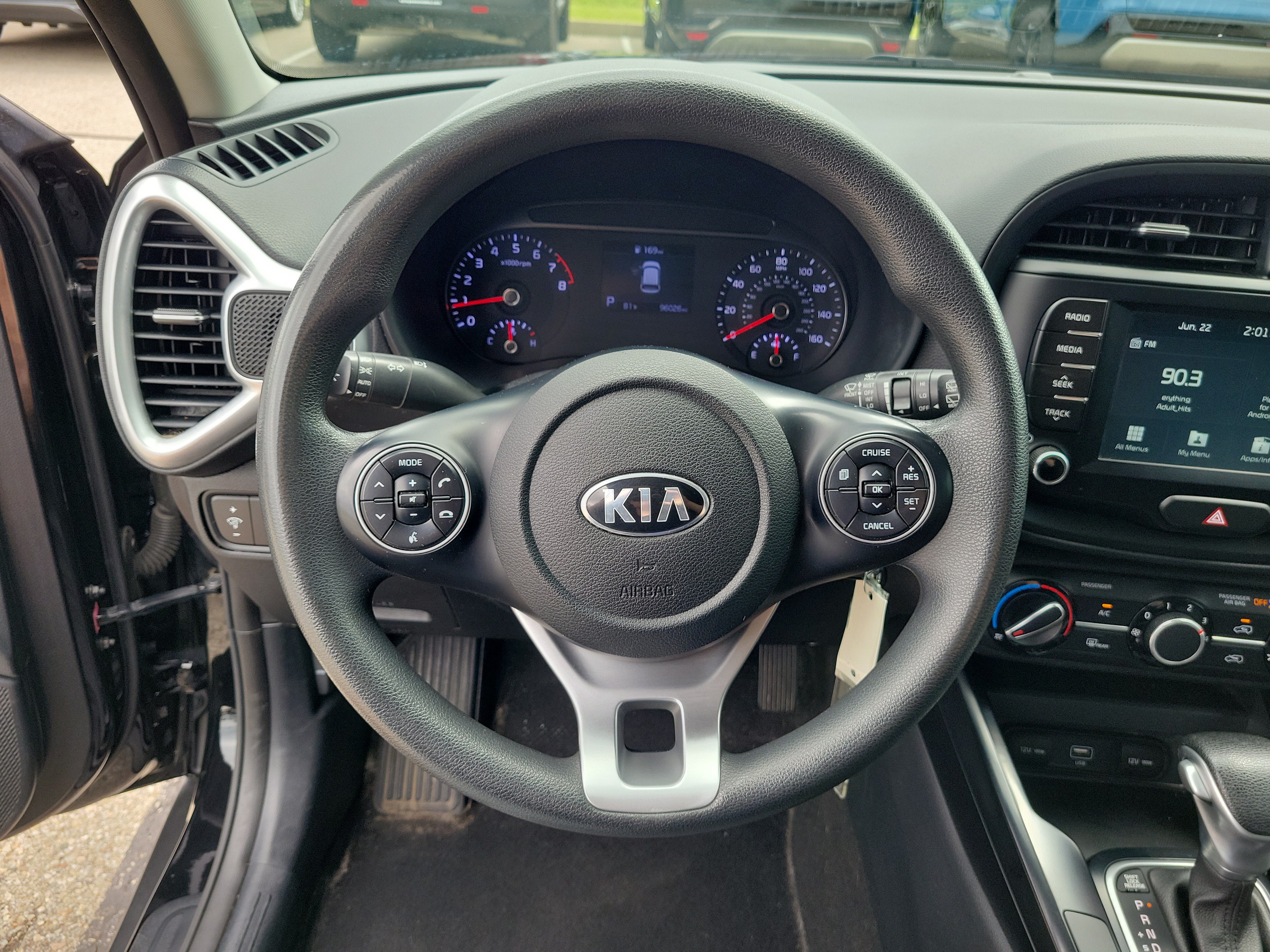 Used 2020 Kia Soul LX FWD image 21