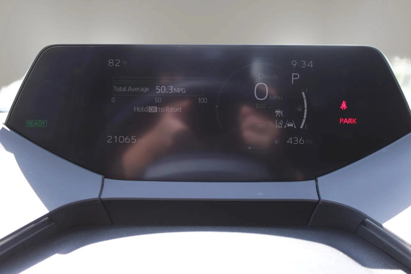 Used 2025 Toyota Prius LE FWD image 50