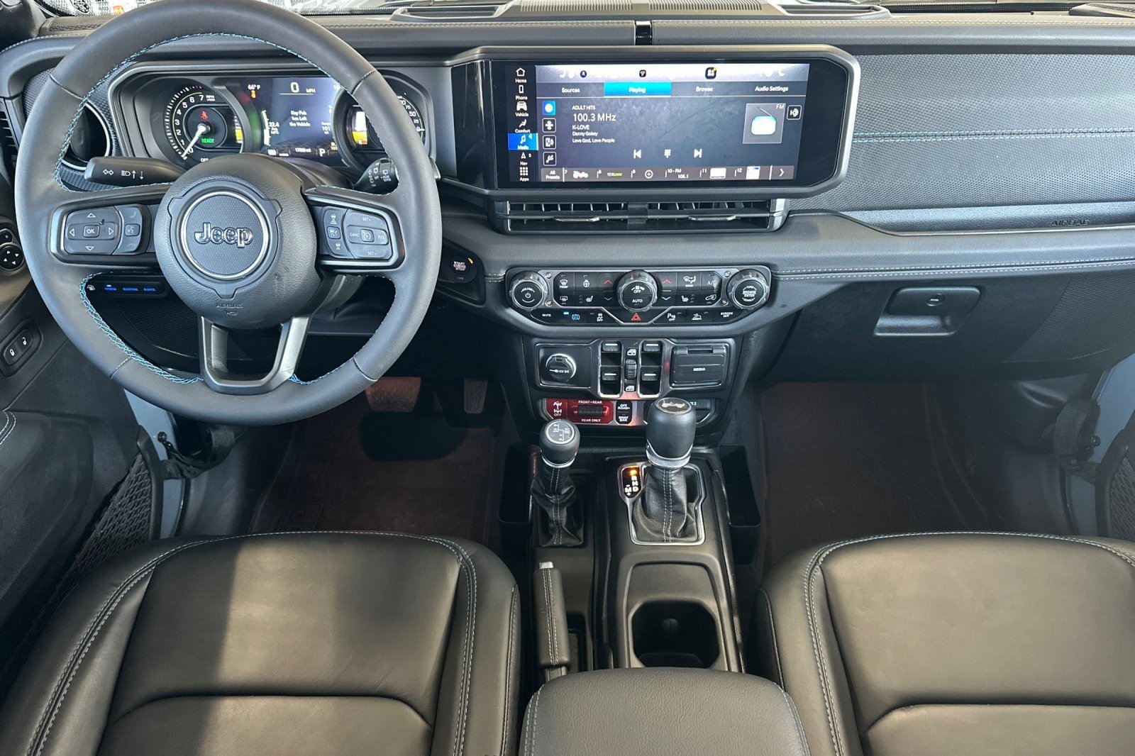 Used 2024 Jeep Wrangler Unlimited Rubicon 4xe AWD/4WD image 12