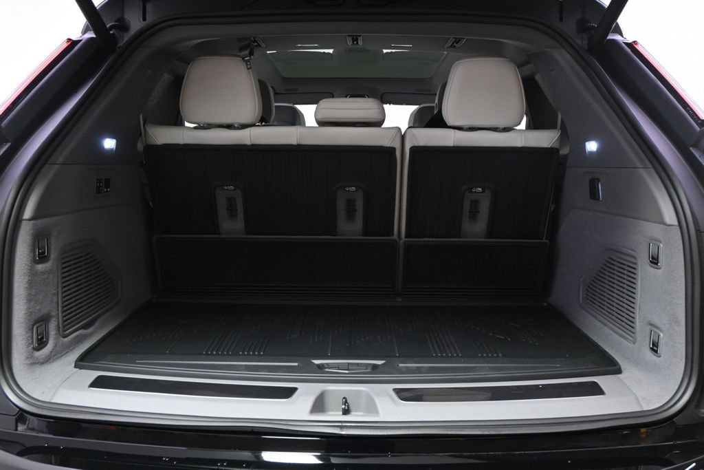 New 2026 Cadillac Escalade IQ Sport 1 w/ LPO, Floor Liner Package AWD/4WD image 20