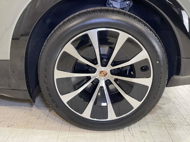 New 2026 Porsche Cayenne S AWD/4WD image 13