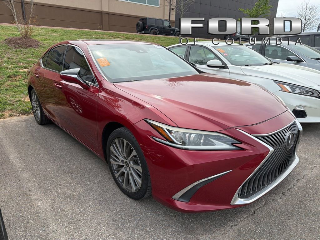 Used 2019 Lexus ES 300h w/ Premium Package image 1
