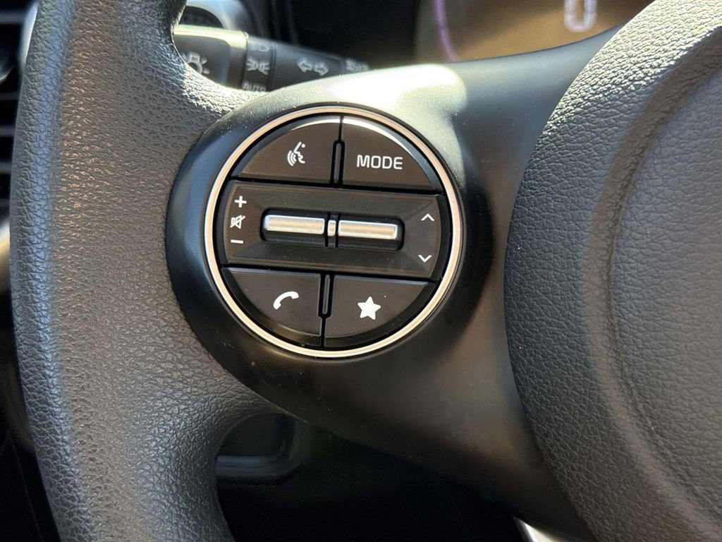 Used 2024 Kia Soul LX w/ Option Group 015 image 30