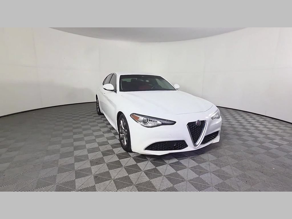 Used 2020 Alfa Romeo Giulia RWD image 50