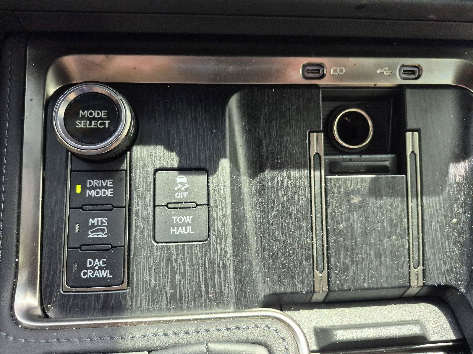 Used 2026 Lexus GX 550 AWD/4WD image 7