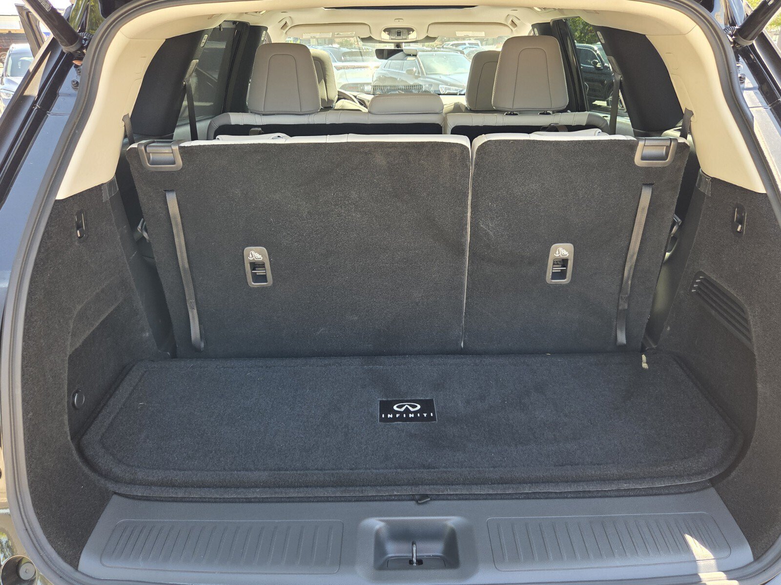 Used 2026 INFINITI QX60 Luxe w/ Cargo Package FWD image 33