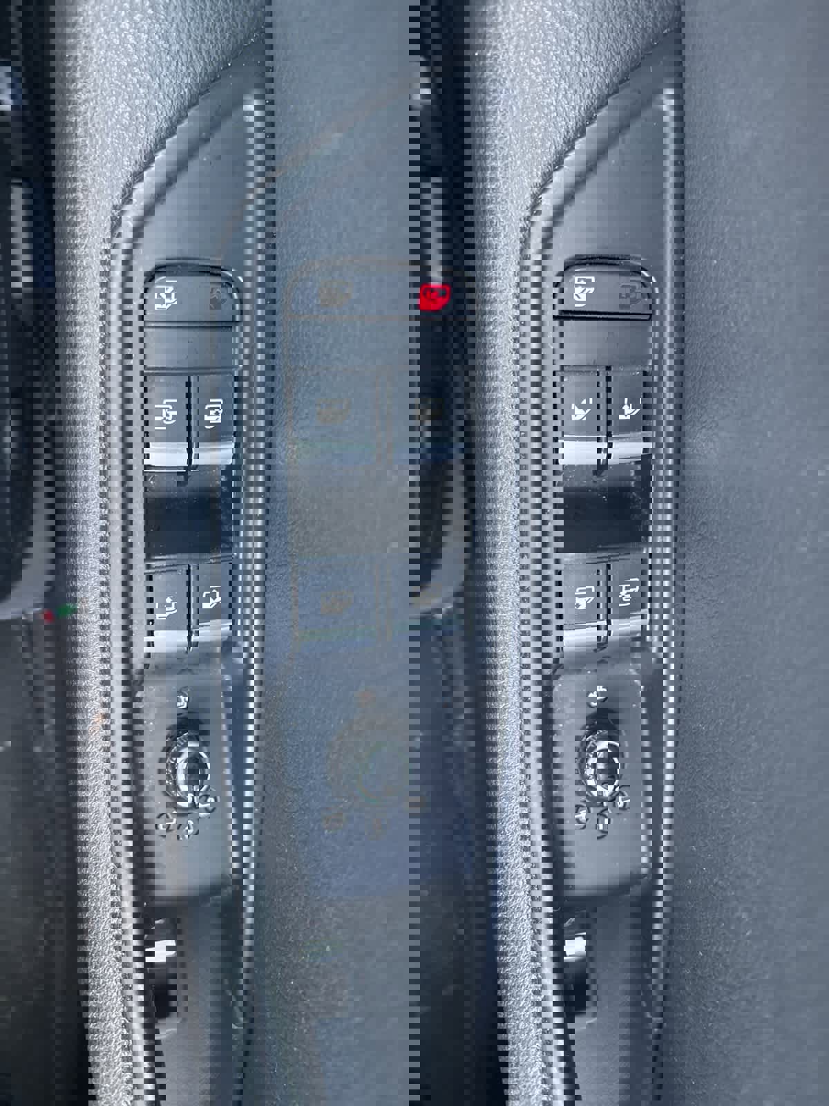 Used 2017 Audi A4 2.0T Premium w/ Convenience Package image 12