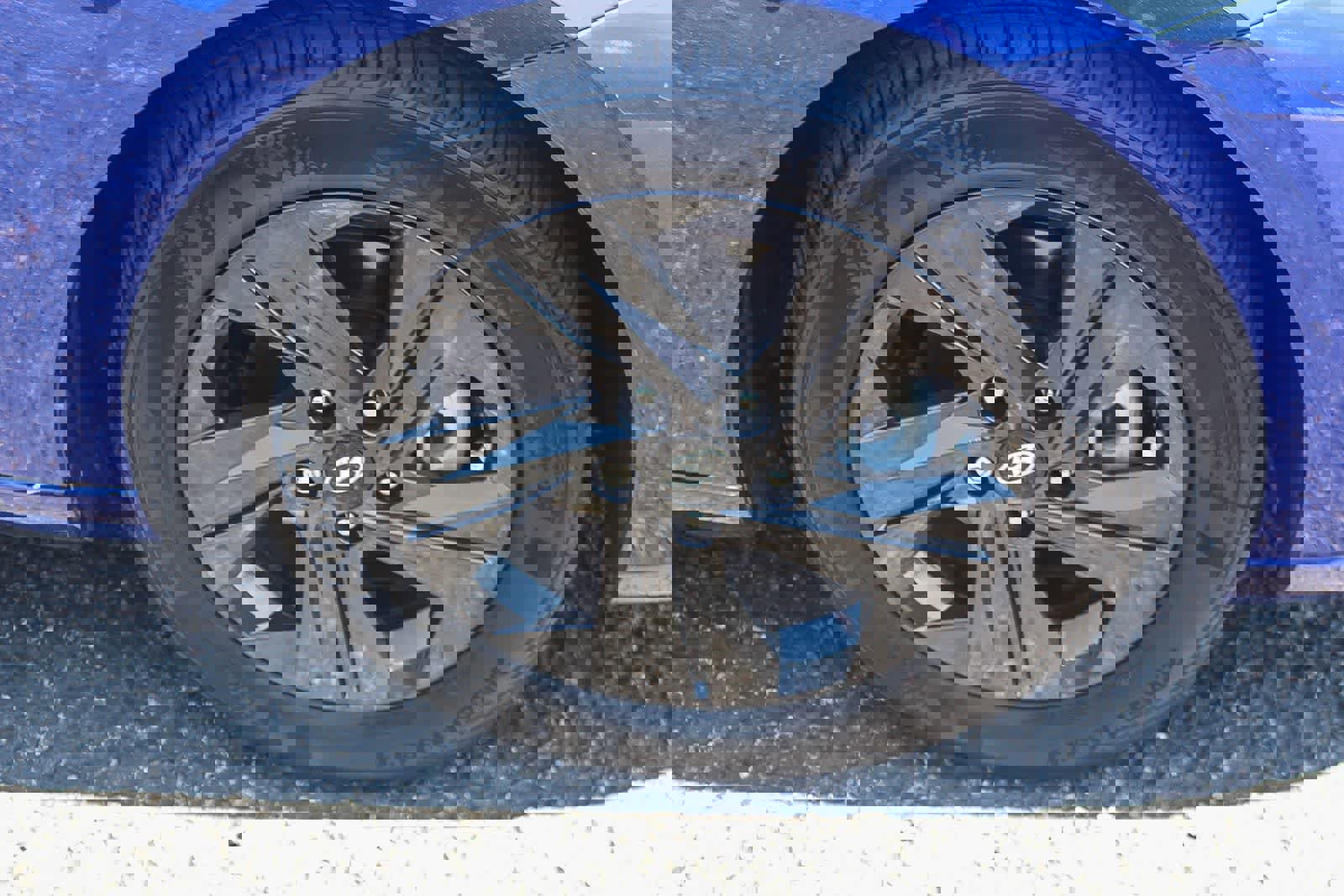 Certified 2023 Hyundai Elantra SEL image 12