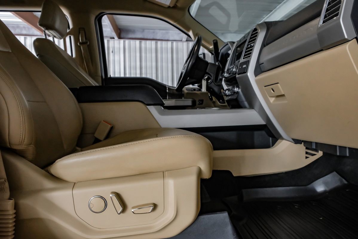 Used 2017 Ford F350 Lariat w/ Lariat Value Package image 32