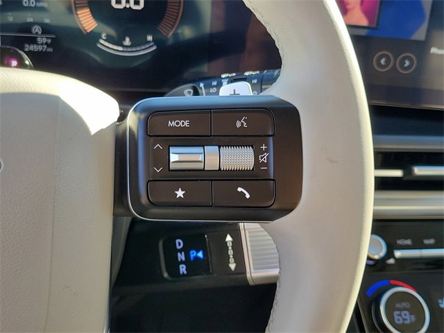 Used 2025 Hyundai Santa Fe SEL image 6