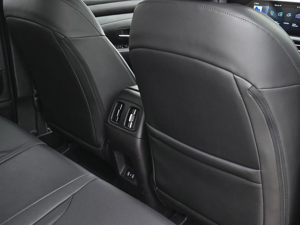 Used 2025 Hyundai Santa Cruz SEL FWD image 27