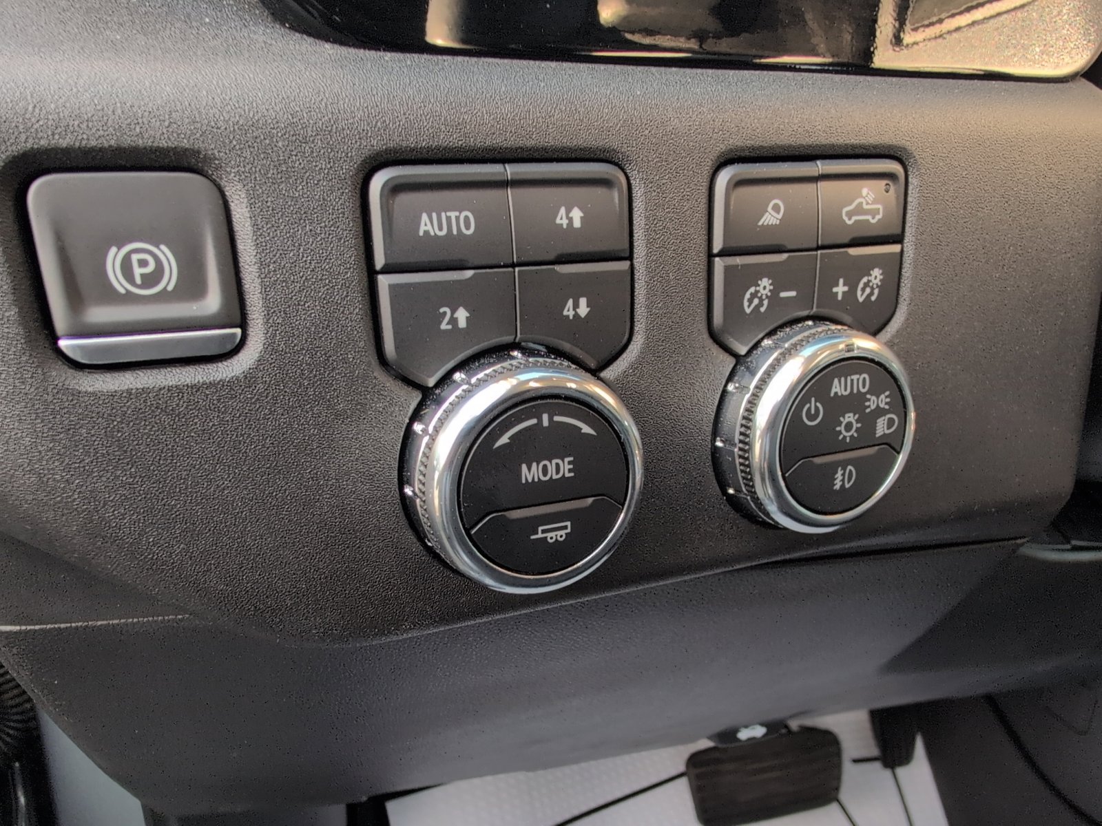 Used 2023 GMC Sierra 1500 SLT w/ SLT Premium Plus Package image 23