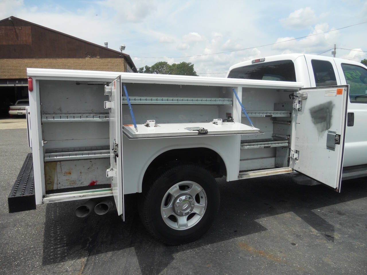 Used 2009 Ford F350 XLT AWD/4WD image 25