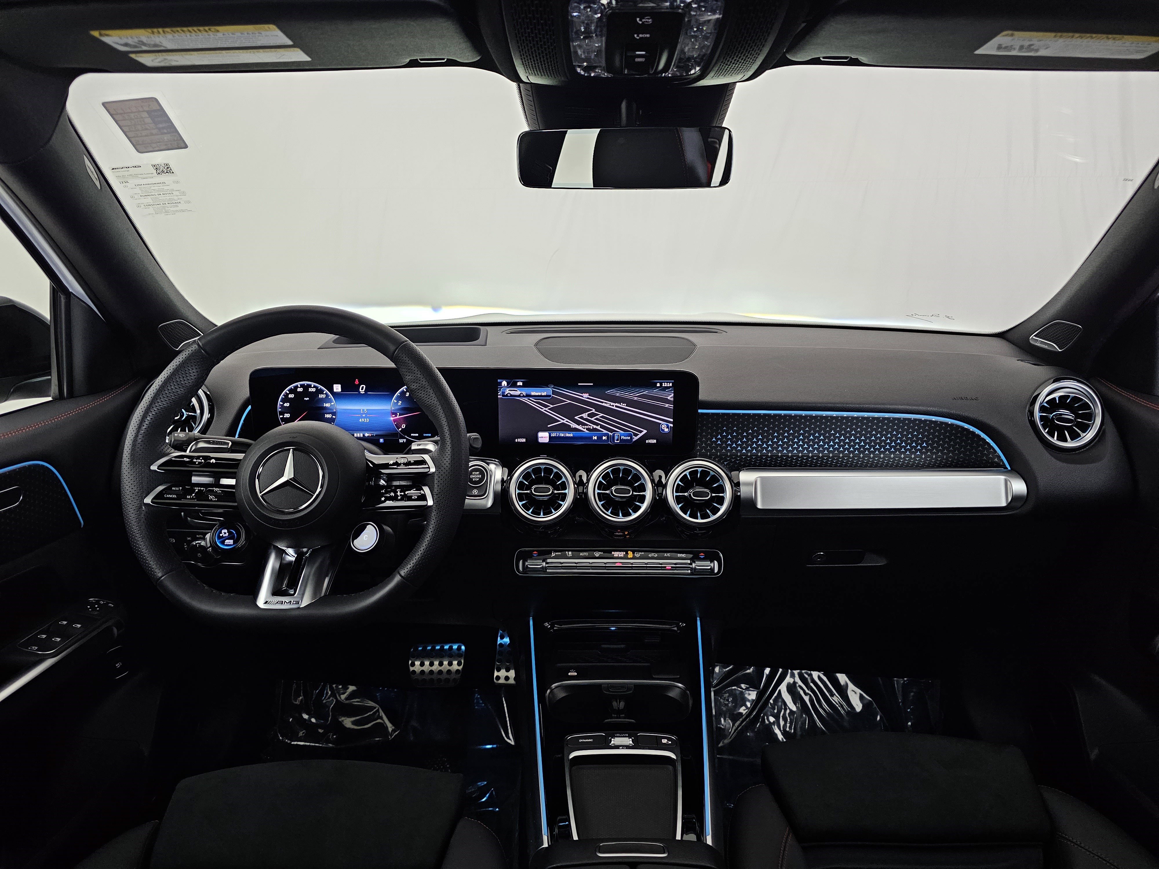 Used 2025 Mercedes-Benz GLB 35 AMG 4MATIC image 36