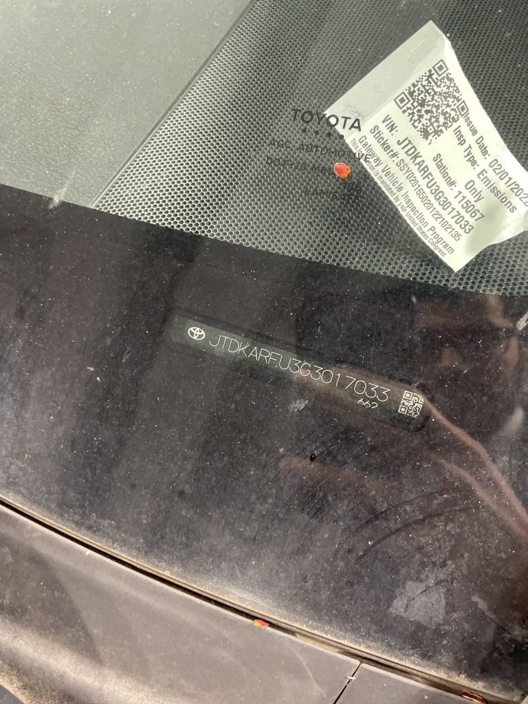 Used 2016 Toyota Prius Three w/ Protection Package FWD image 18