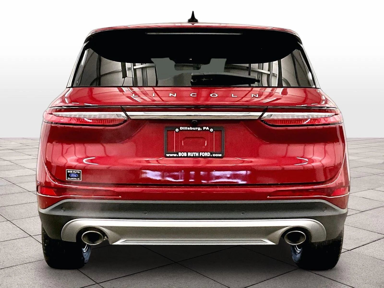 Used 2025 Lincoln Corsair AWD w/ Equipment Group 101A image 4