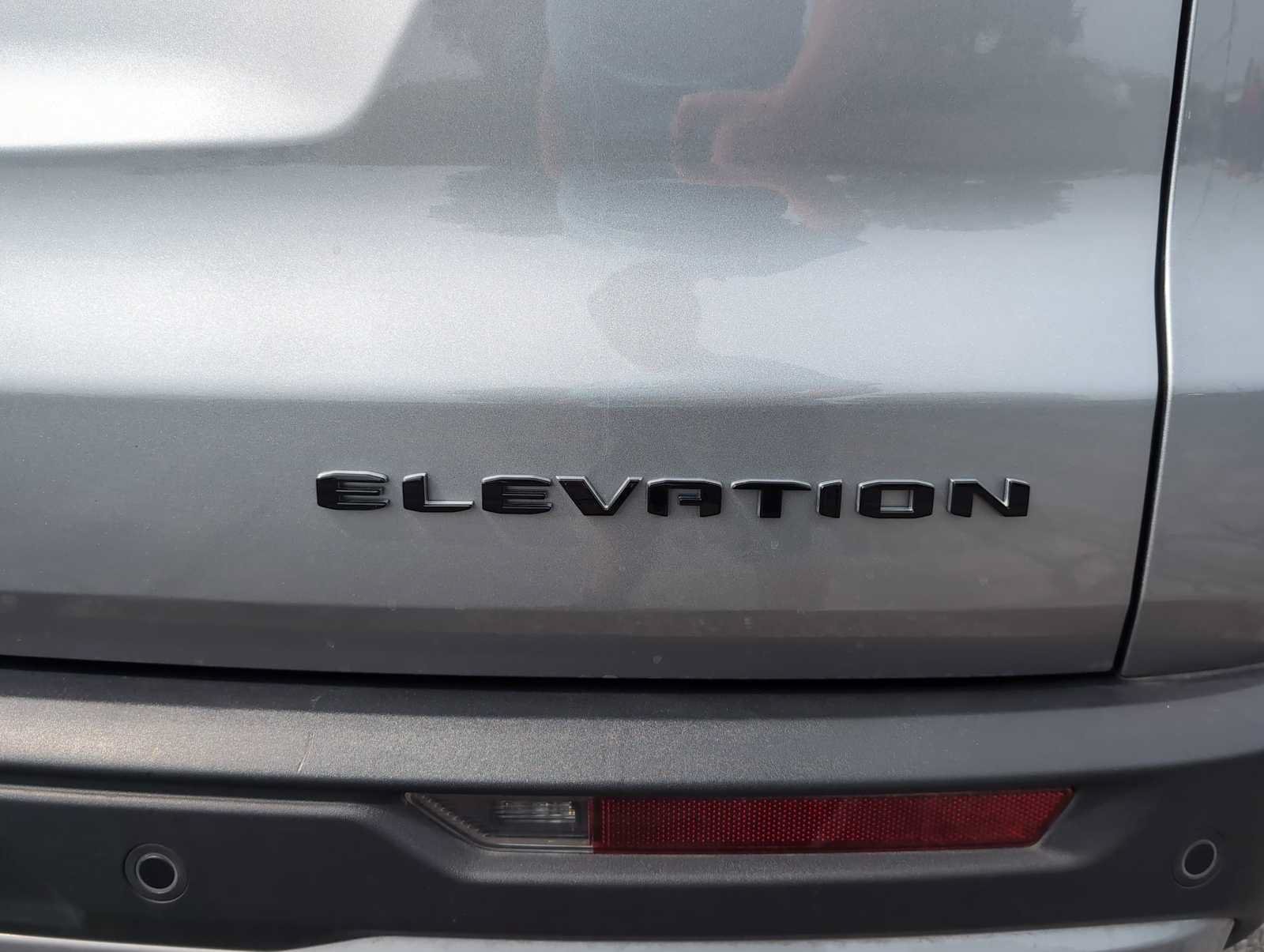 Used 2025 GMC Acadia Elevation FWD image 31