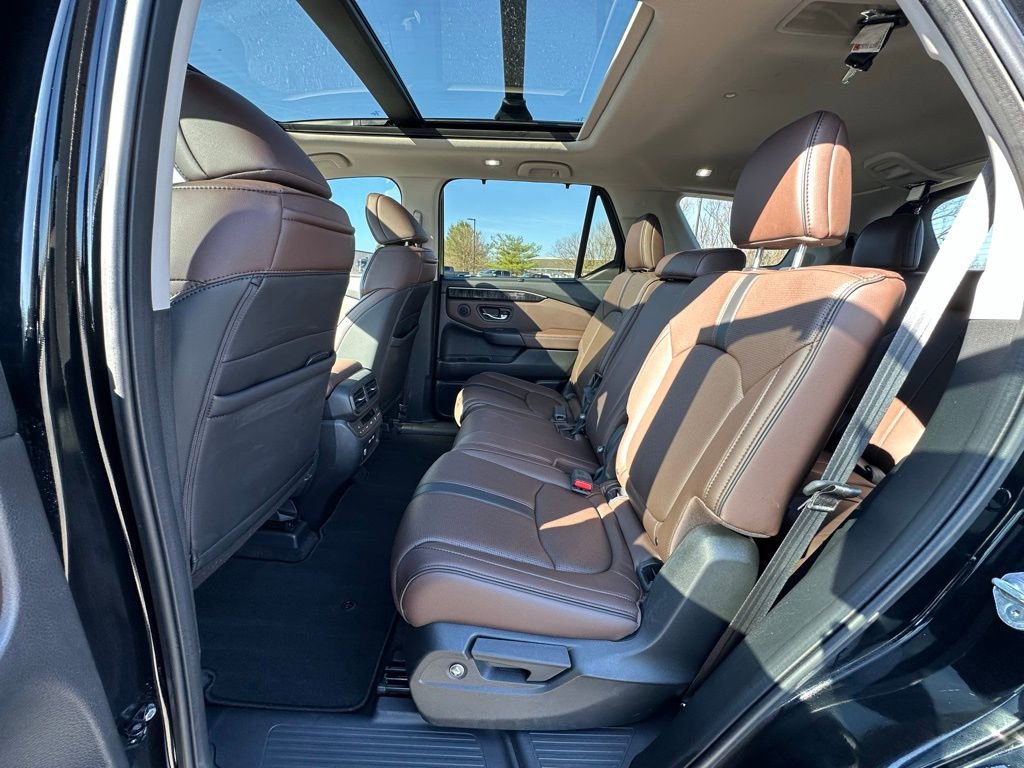 Used 2023 Honda Pilot Elite image 5
