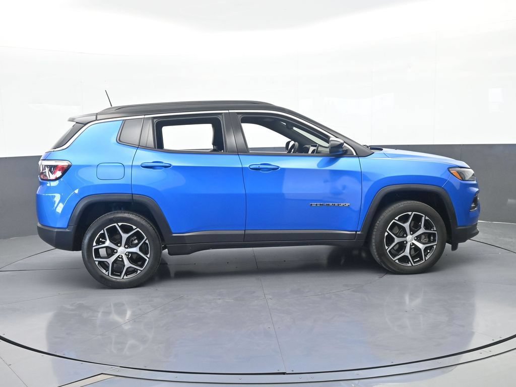 Used 2024 Jeep Compass Limited AWD/4WD image 7