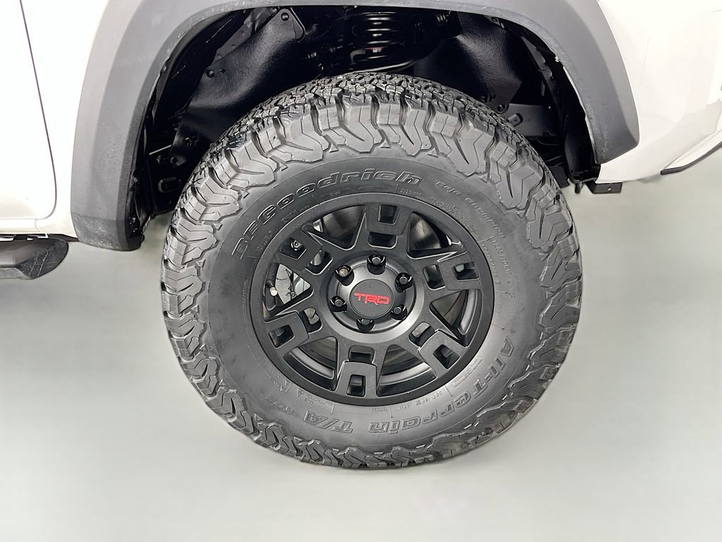 Used 2023 Toyota Tacoma TRD Off-Road AWD/4WD image 34