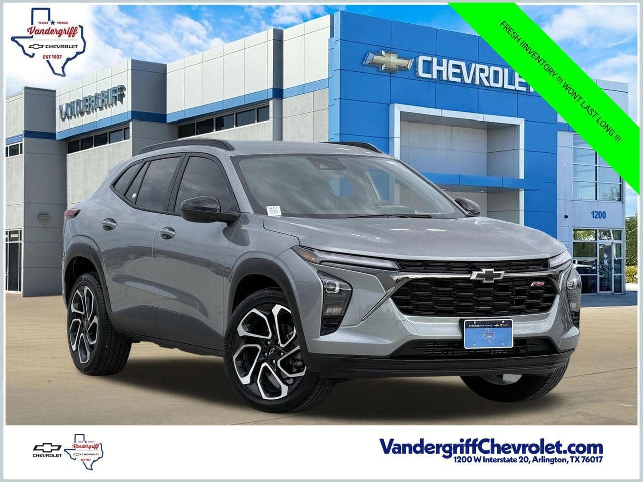 Certified 2025 Chevrolet Trax RS w/ Driver Confidence Package FWD image 1
