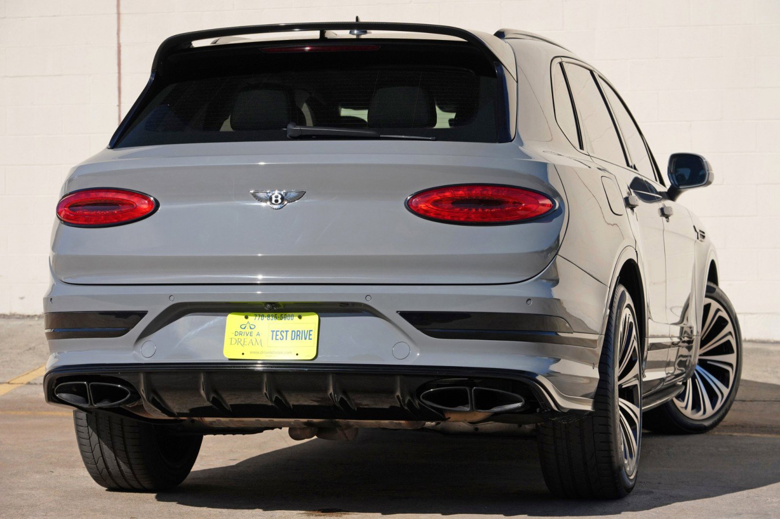 Used 2022 Bentley Bentayga AWD/4WD image 5