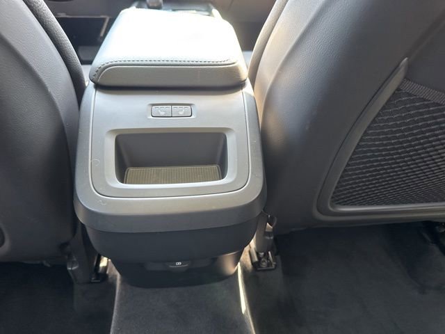 Certified 2025 Volvo XC60 B5 Plus AWD/4WD image 16