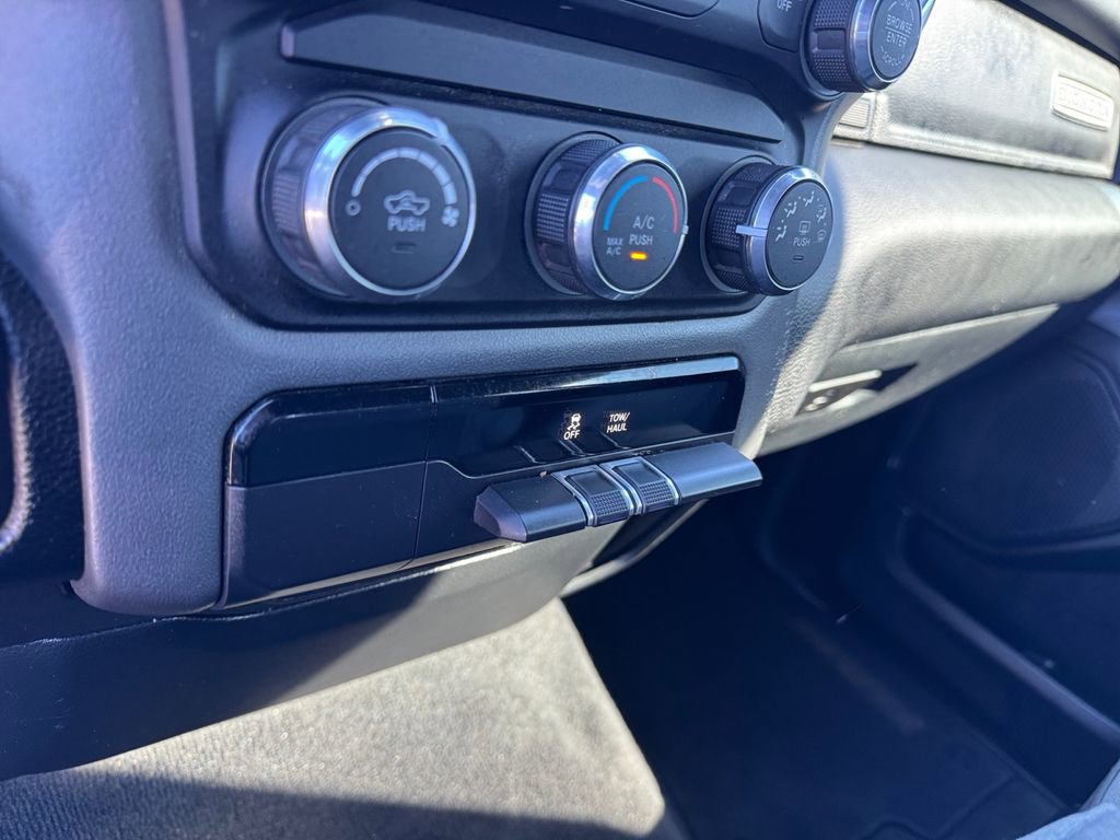 Used 2022 RAM 1500 Big Horn image 25