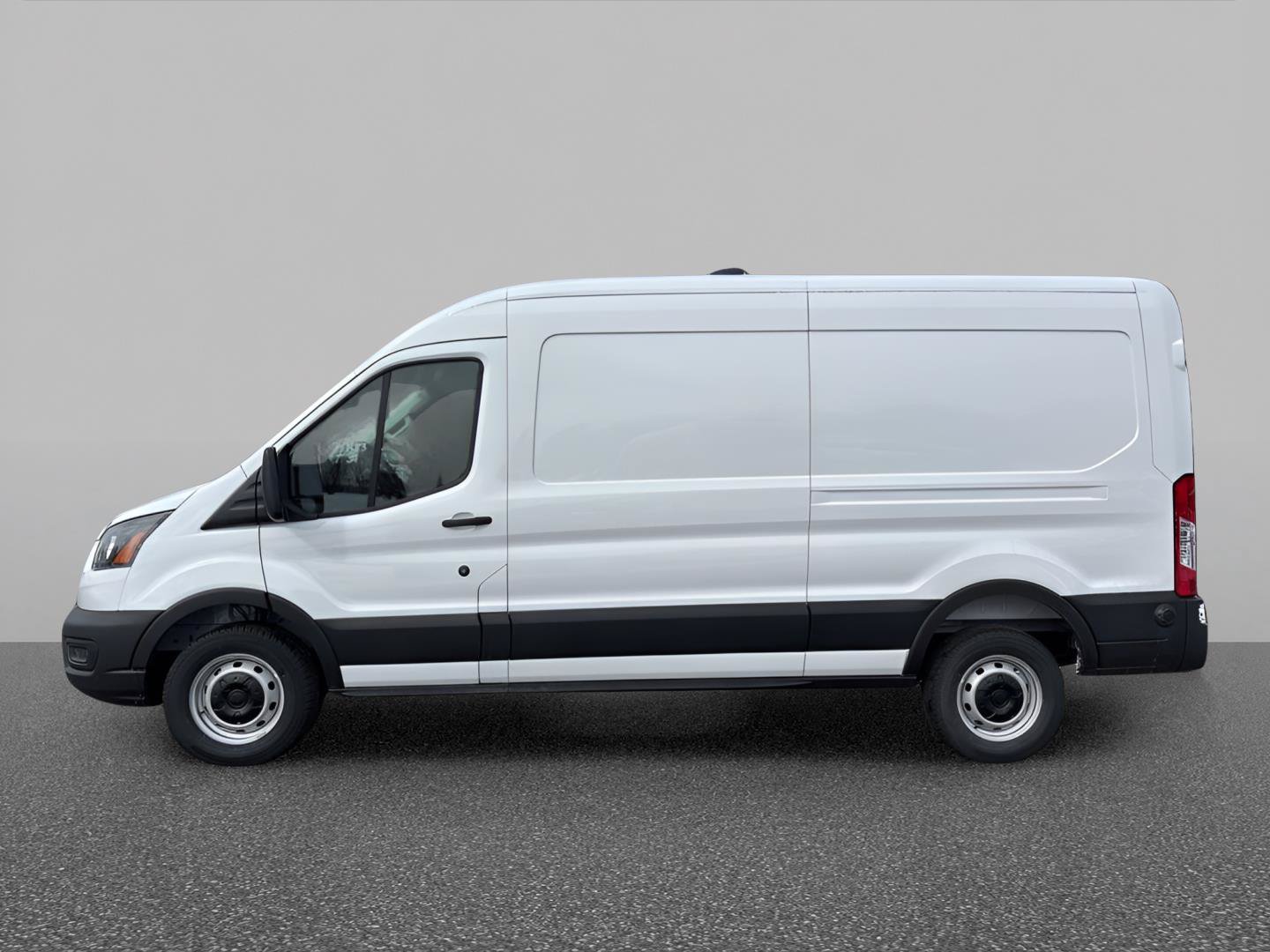 New 2026 Ford Transit 250 148 Medium Roof w/ Load Area Protection Package RWD image 3