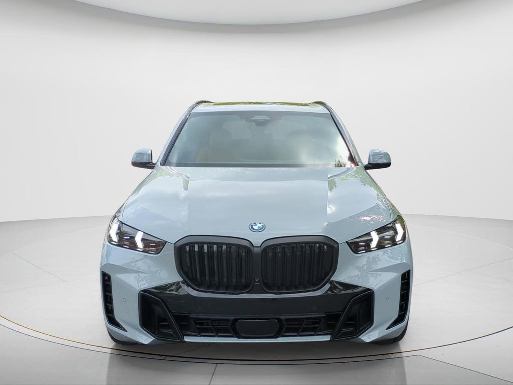 New 2026 BMW X5 xDrive50e image 16