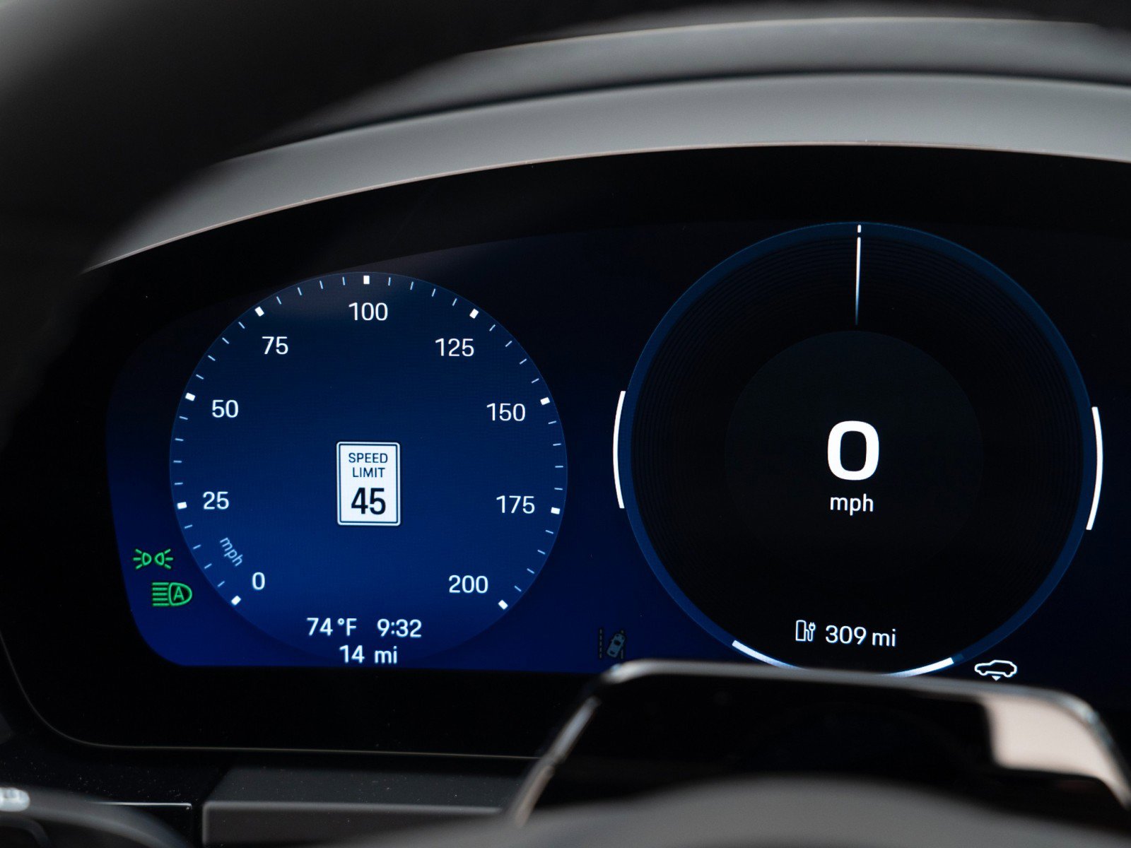 New 2026 Porsche Macan Electric image 25