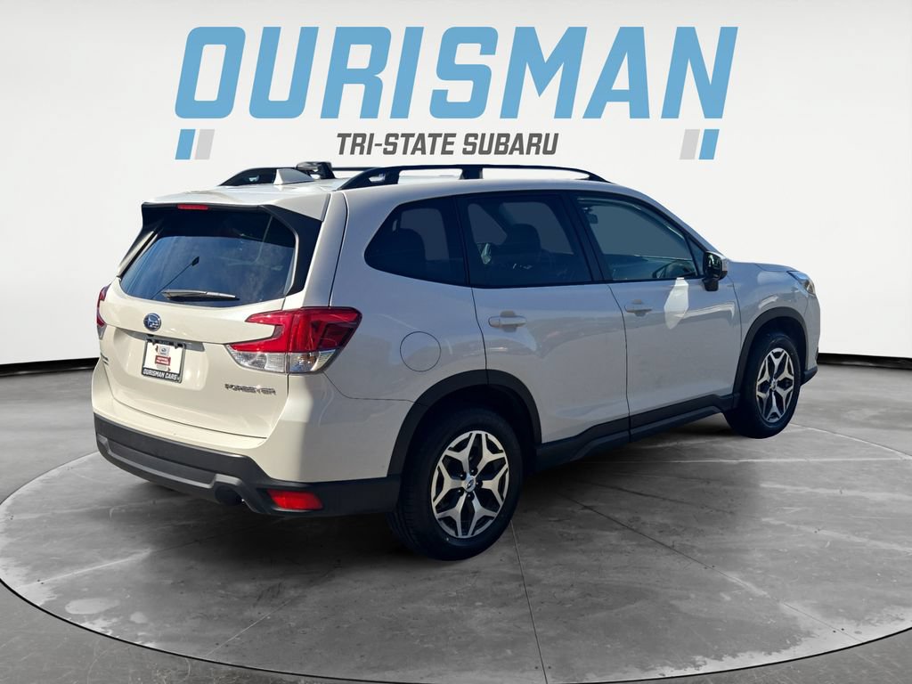 Certified 2023 Subaru Forester Premium AWD/4WD image 6
