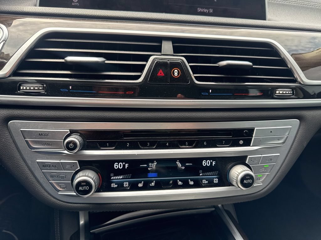 Used 2020 BMW 740i RWD image 27