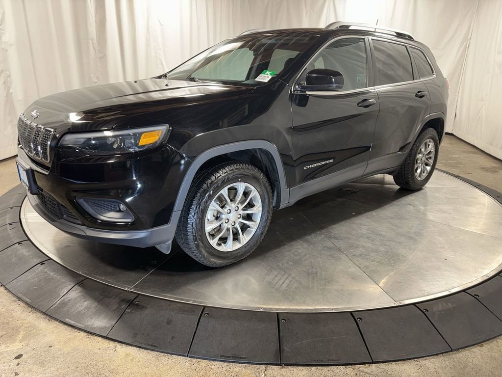 Used 2019 Jeep Cherokee Latitude Plus w/ Comfort/Convenience Group