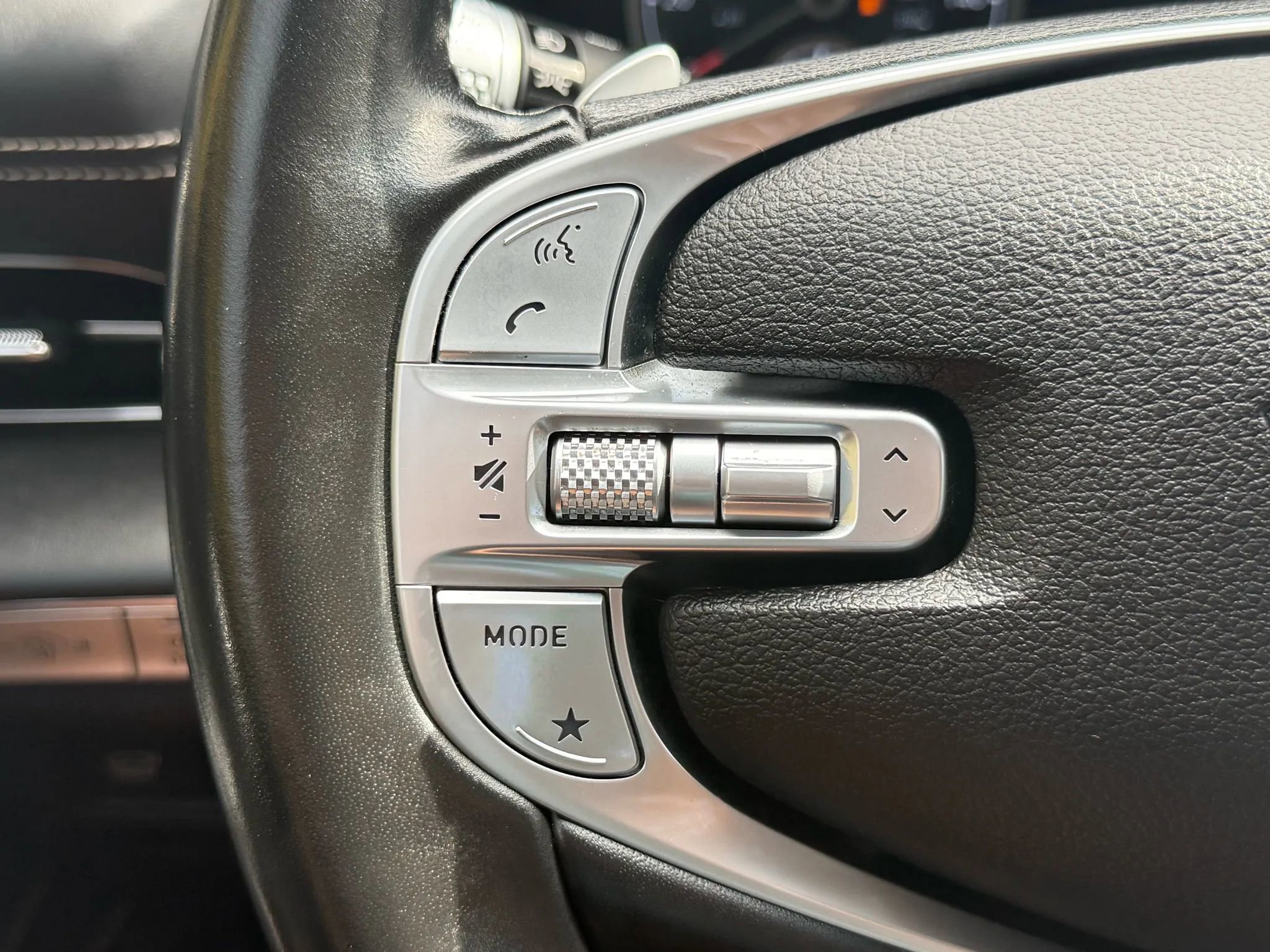 Used 2021 Genesis GV80 3.5T image 12