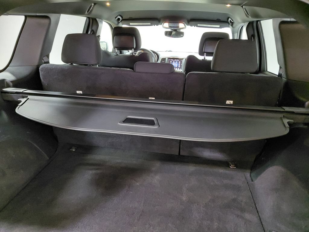 Certified 2017 Jeep Grand Cherokee Laredo w/ Quick Order Package 23E AWD/4WD image 17