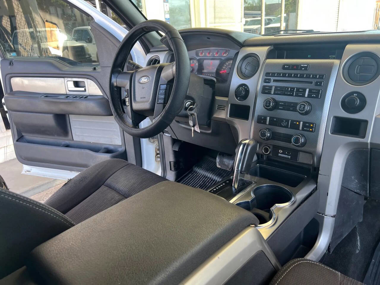 Used 2011 Ford F150 Raptor image 21