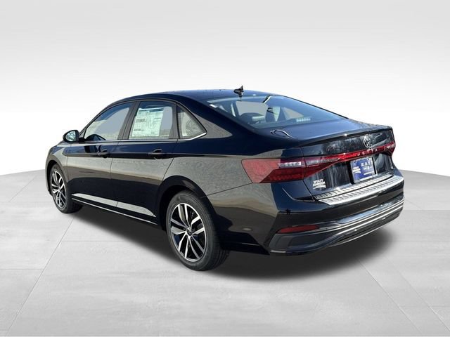 Used 2026 Volkswagen Jetta SE FWD image 3