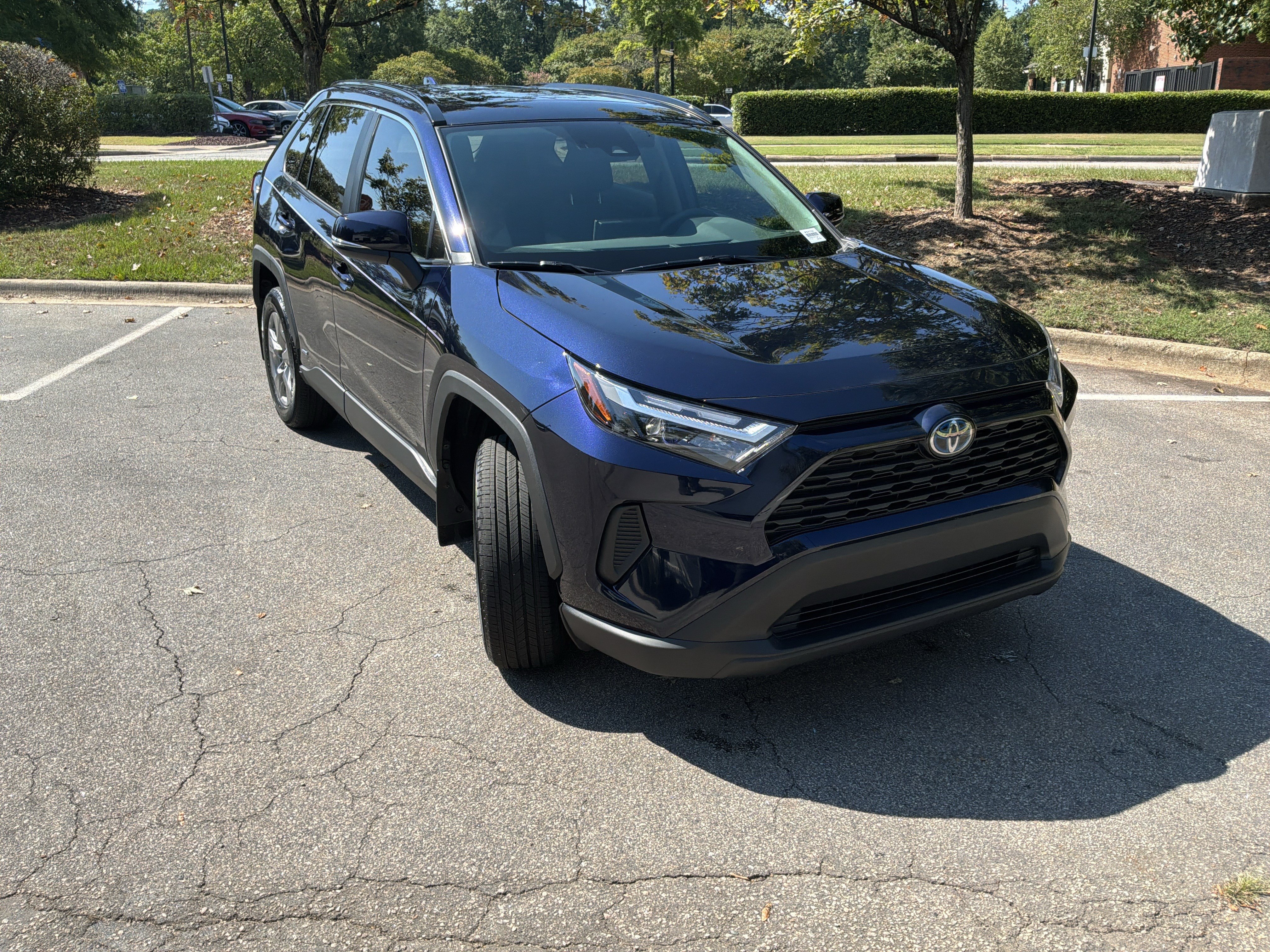 Used 2024 Toyota RAV4 XLE w/ Convenience Package AWD/4WD image 2