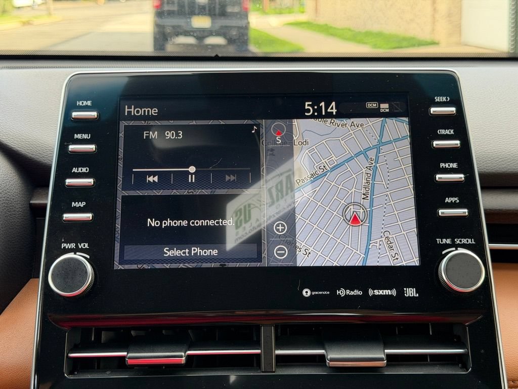 Used 2019 Toyota Avalon Limited w/ All Weather Liner Package FWD image 31