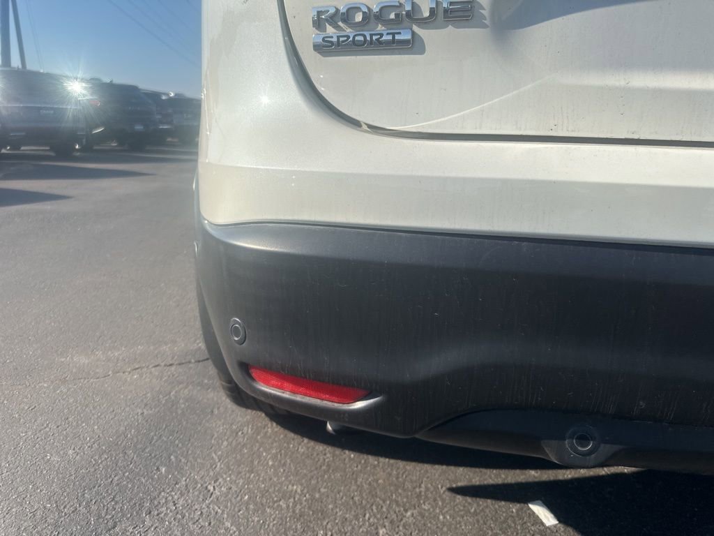 Used 2020 Nissan Rogue Sport SL w/ Premium Package image 8