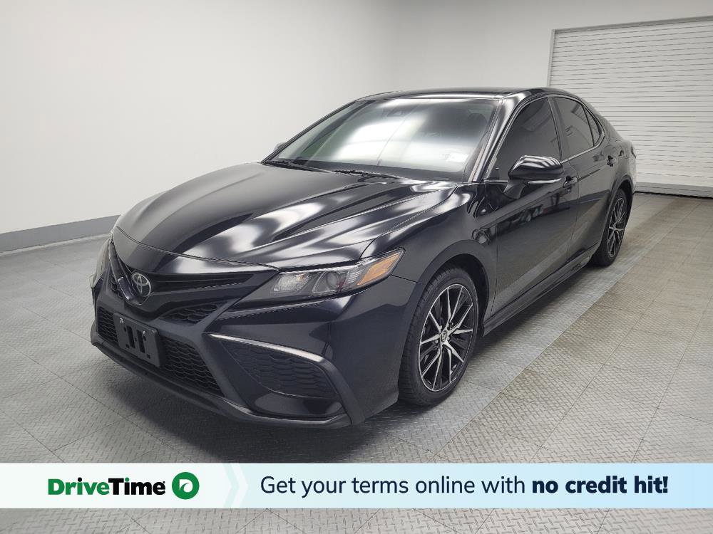 Used 2022 Toyota Camry SE image 1