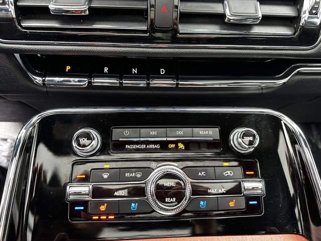 Used 2024 Lincoln Navigator Reserve image 23