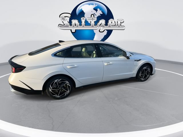 New 2026 Hyundai Sonata SEL FWD image 9