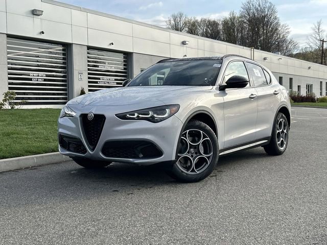 New 2026 Alfa Romeo Stelvio Sprint AWD/4WD image 1