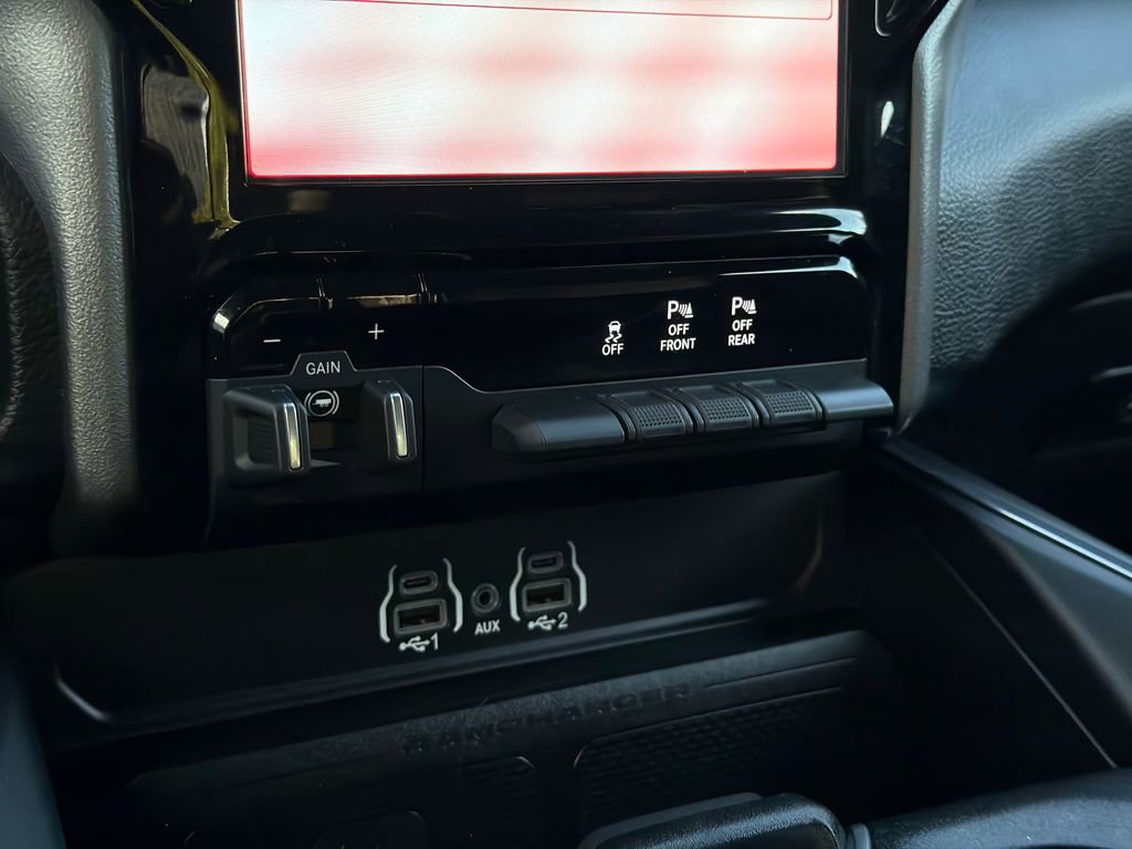 Used 2025 RAM 1500 Laramie w/ Sport Appearance Package AWD/4WD image 29