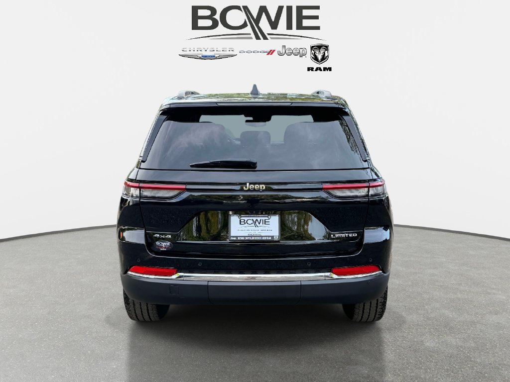 Used 2022 Jeep Grand Cherokee Limited AWD/4WD image 3
