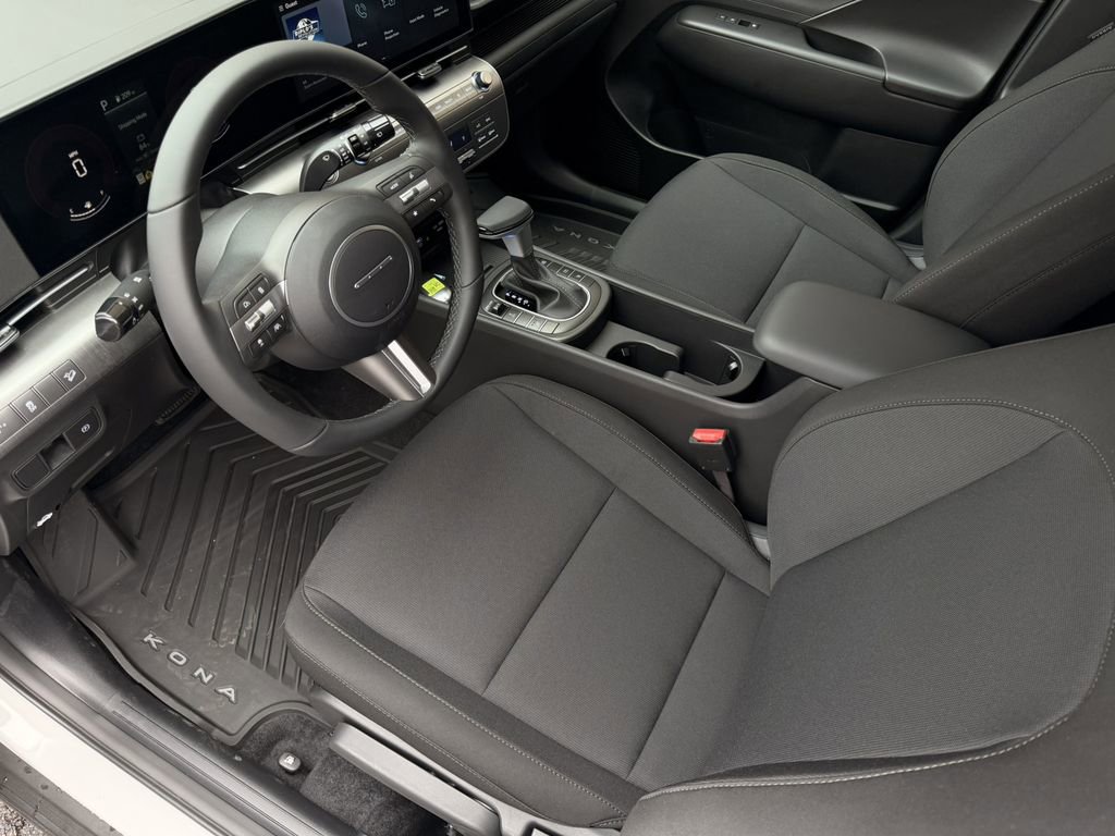 New 2026 Hyundai Kona SE image 14